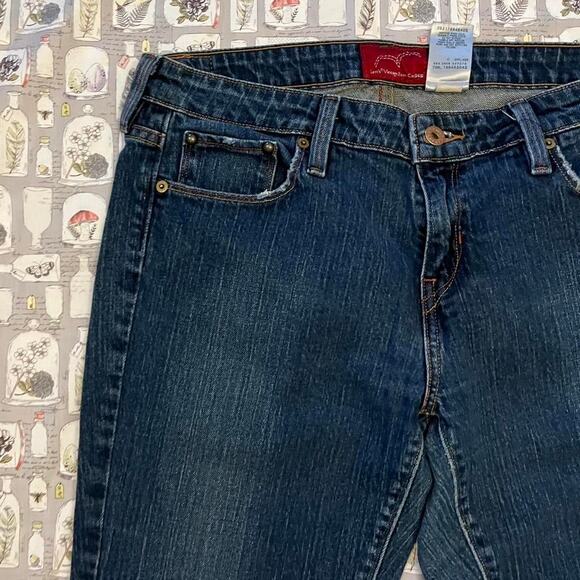 Levis vintage bootcut 565 jeans - Picture 4 of 9